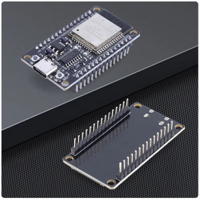 ESP32-WROOM-32S